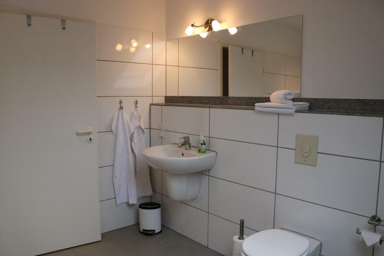 Zwei Ferienwohnungen Anker Max 5 Personen & Leuchtturm Max 4 Personen, Direkt In Steinhude Scheunenviertel, Balkon, Wlan , Privater Parkplatz, Wallbox Экстерьер фото